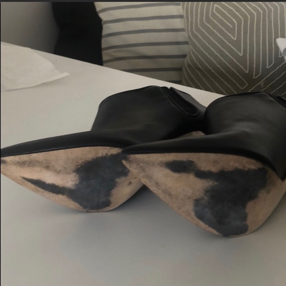 Ivanka Trump black pointy toe healed bootie - Picture 3 of 3